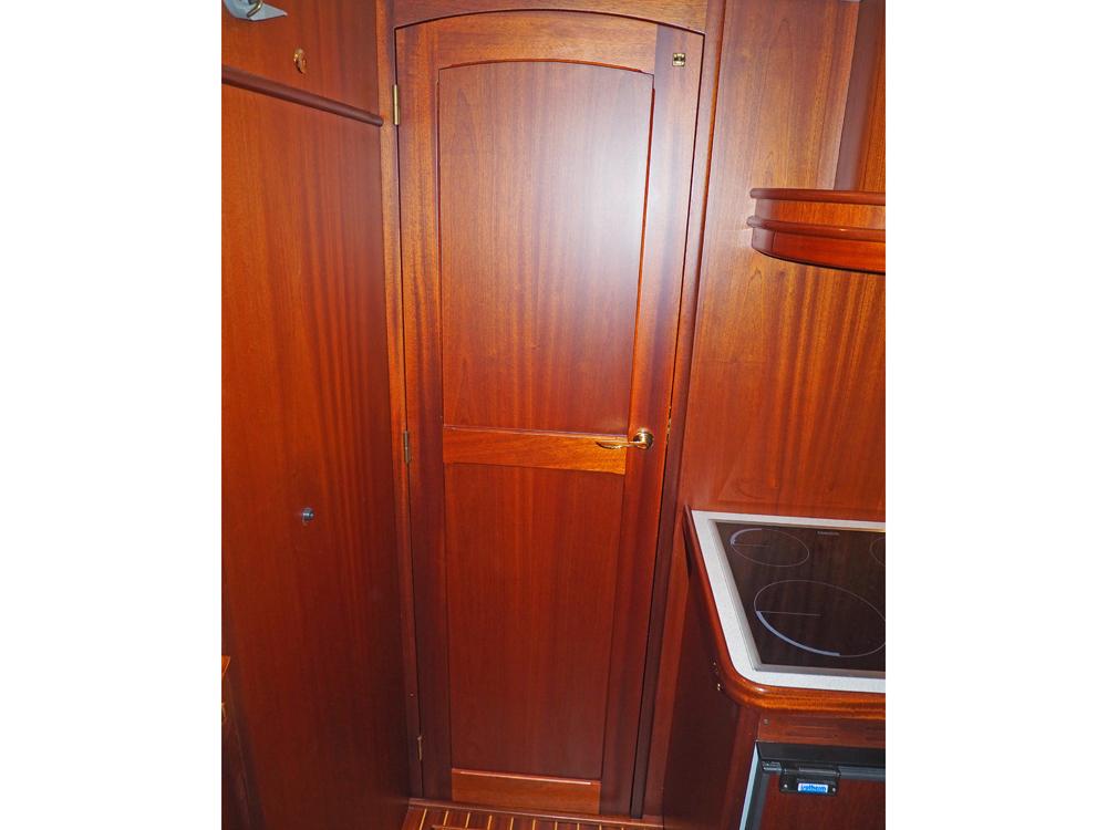 Fore ship, Accommodation